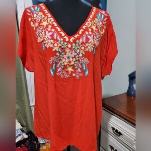 Solitaire Red Embroidered Boho Blouse Rayon Floral Peasant Top Size Large